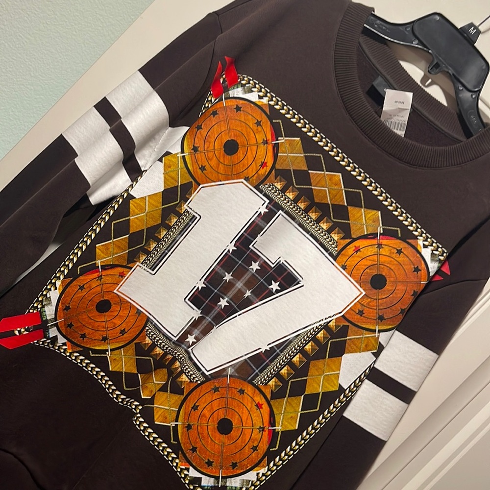 Men’s Givenchy brown sweatshirt